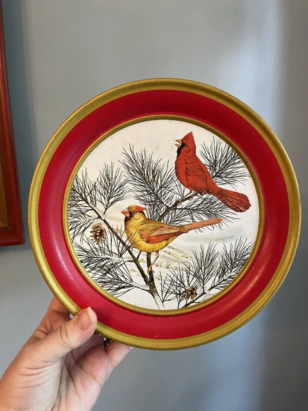 Vintage Christmas Cardinal Tin With Red & Gold Rimmed Design - 8